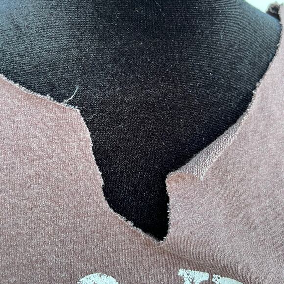 Western Women’s sweatshirt ( 3X) distressed, V-neck - Picture 4 of 12